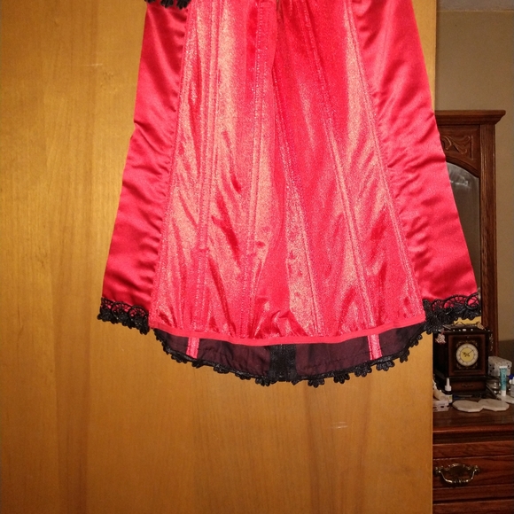 Gothic Corset Red - Picture 4 of 7